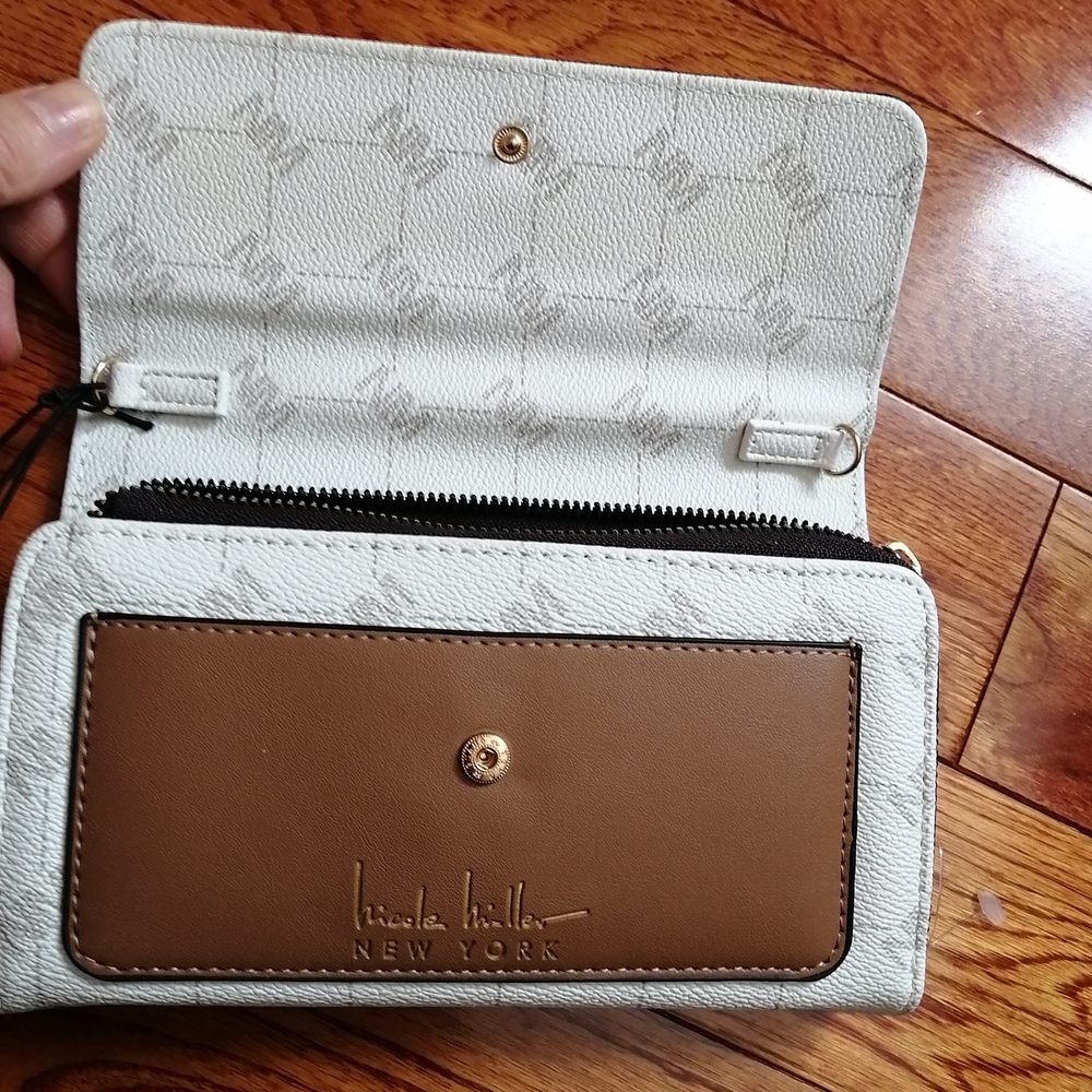Nicole Miller White and Brown Crossbody Bag - Picture 4 of 7